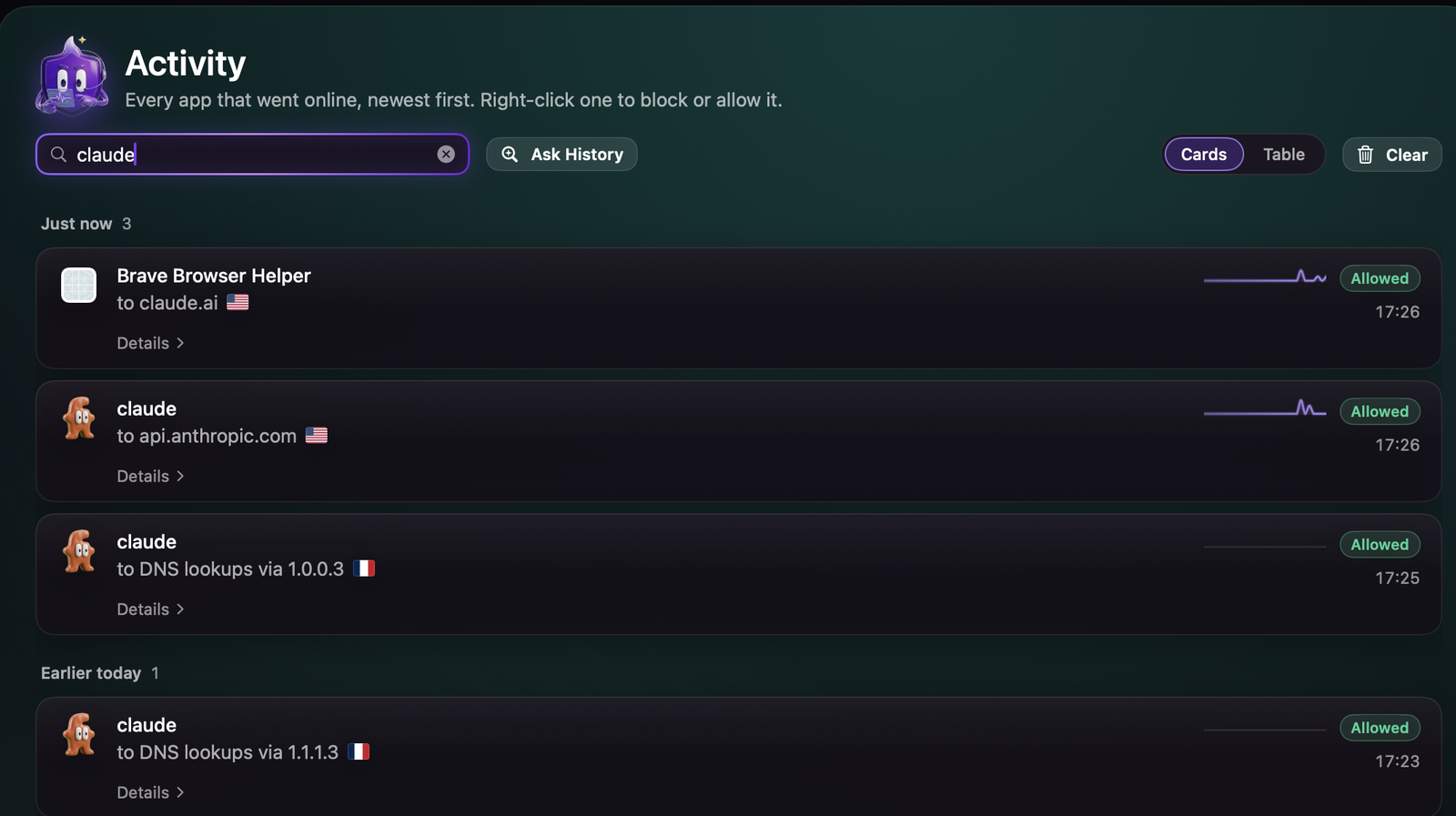 Lista de Atividade do FireAI filtrada por "claude": três linhas claude, para api.anthropic.com e para consultas DNS, cada uma com a personagem do Claude Code, e uma linha Brave Browser Helper para claude.ai com um ícone de app comum.